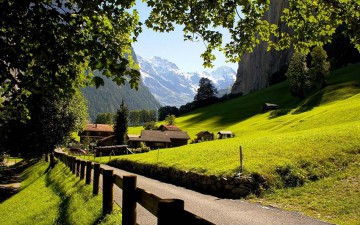 Late Availability holiday rentals in Switzerland, contact the owners direct