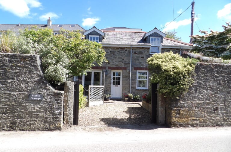 Holiday Cottages Flushing, Cornwall No Booking Fees