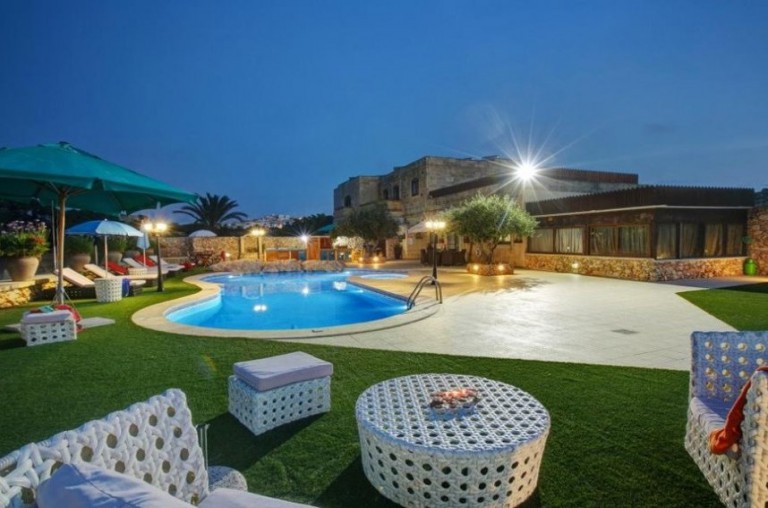 Villa Rentals Malta No Booking Fees