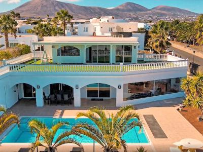 Villa Rentals Lanzarote - No Booking Fees
