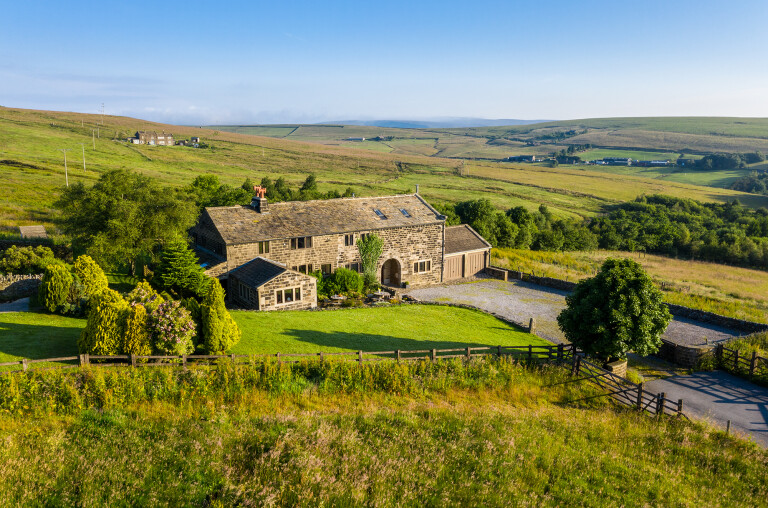 Holiday Cottages Blackshaw Head, Hebden Bridge, Yorkshire No Booking Fees