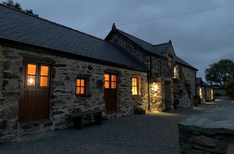 Holiday Cottages Anglesey No Booking Fees