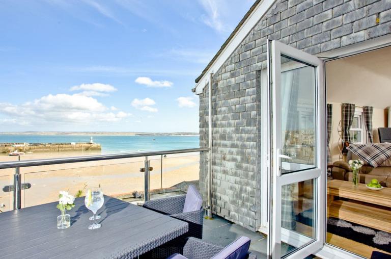 Holiday Cottages St Ives, Cornwall No Booking Fees