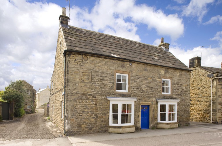 Holiday Cottages Fearby, Yorkshire No Booking Fees