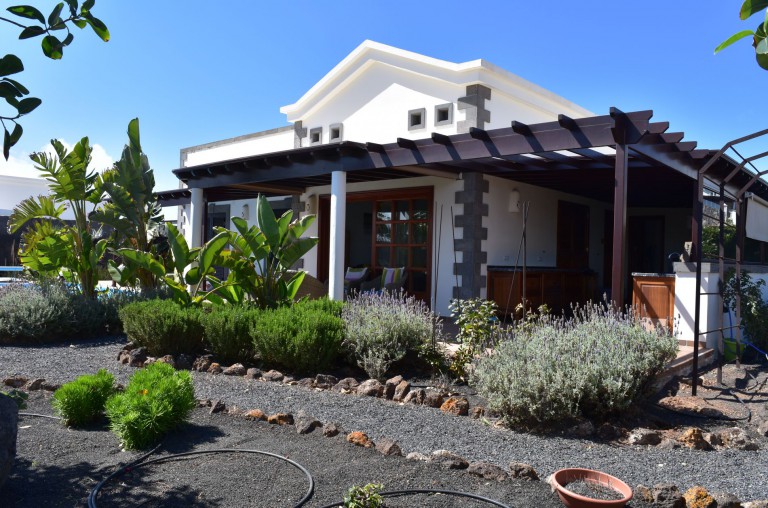 Villa Rentals Lanzarote No Booking Fees