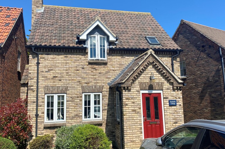 Holiday Cottages Hornsea, Yorkshire No Booking Fees